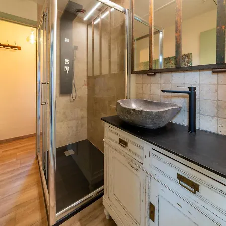 Charming For 9 People In The Heart Of The Ardennes Nature Membre